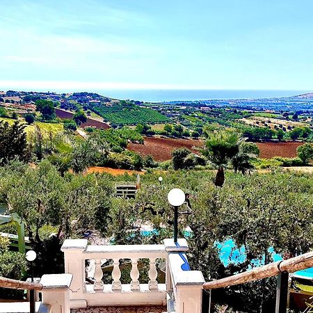Casale Delle Rose B&B Fattoria Montepagano Kültér fotó